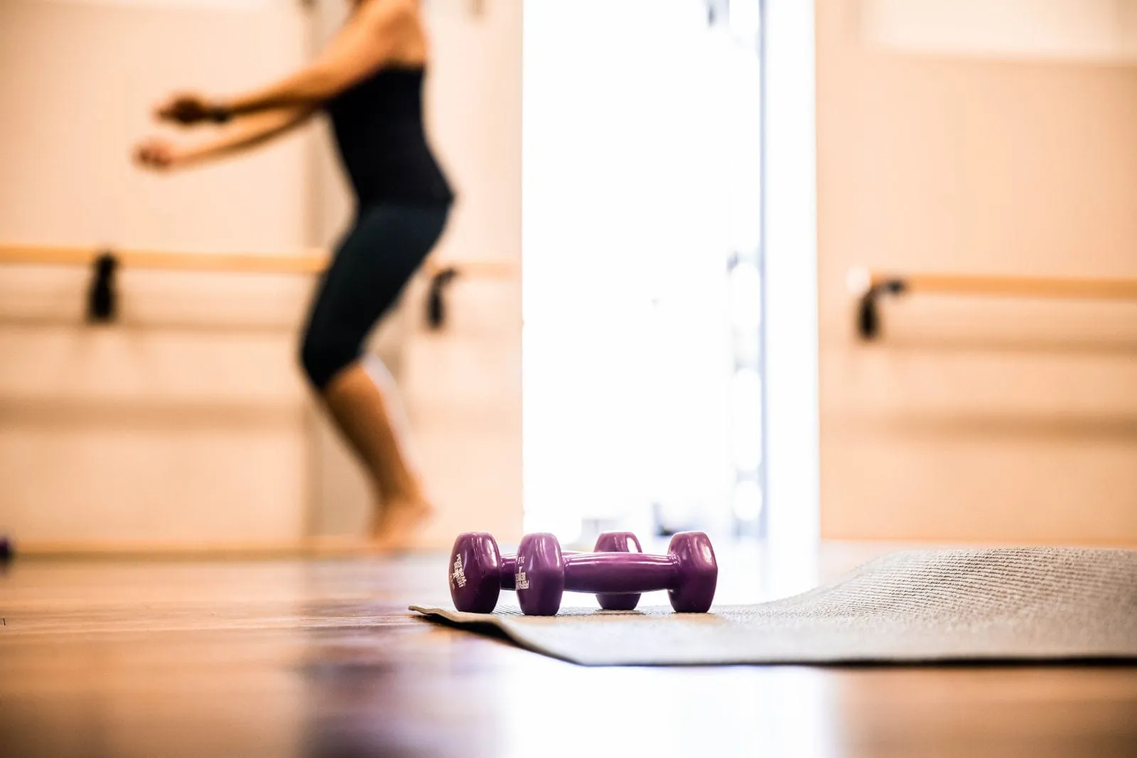 Movement and mobility training by the windows